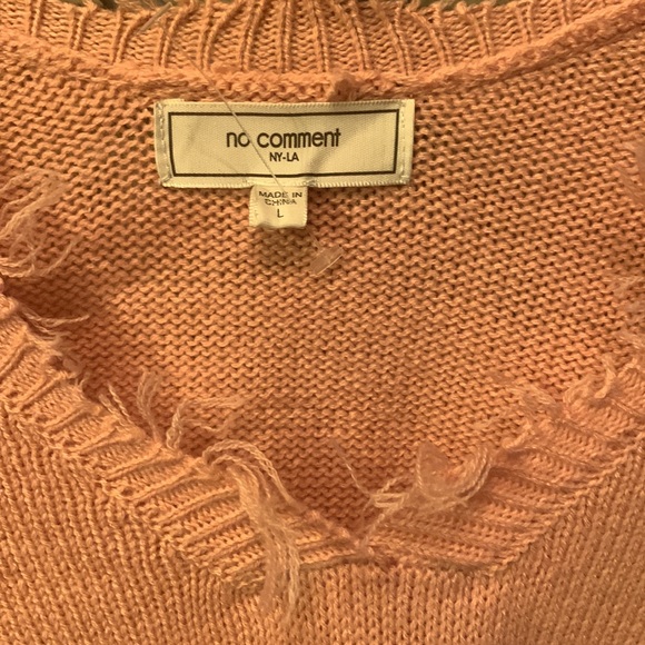 Ladies No Comment Sz Lg Frayed Smiley Face Cropped Sweater NWOT - Picture 2 of 6